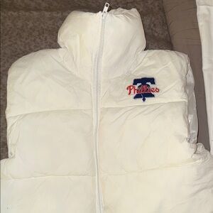 Women’s Cropped White Phillies Puffer Jacket